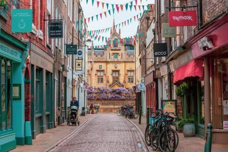 Quaint 2 Bed Cottage In The Heart Of Cambridge CBG Exterior foto